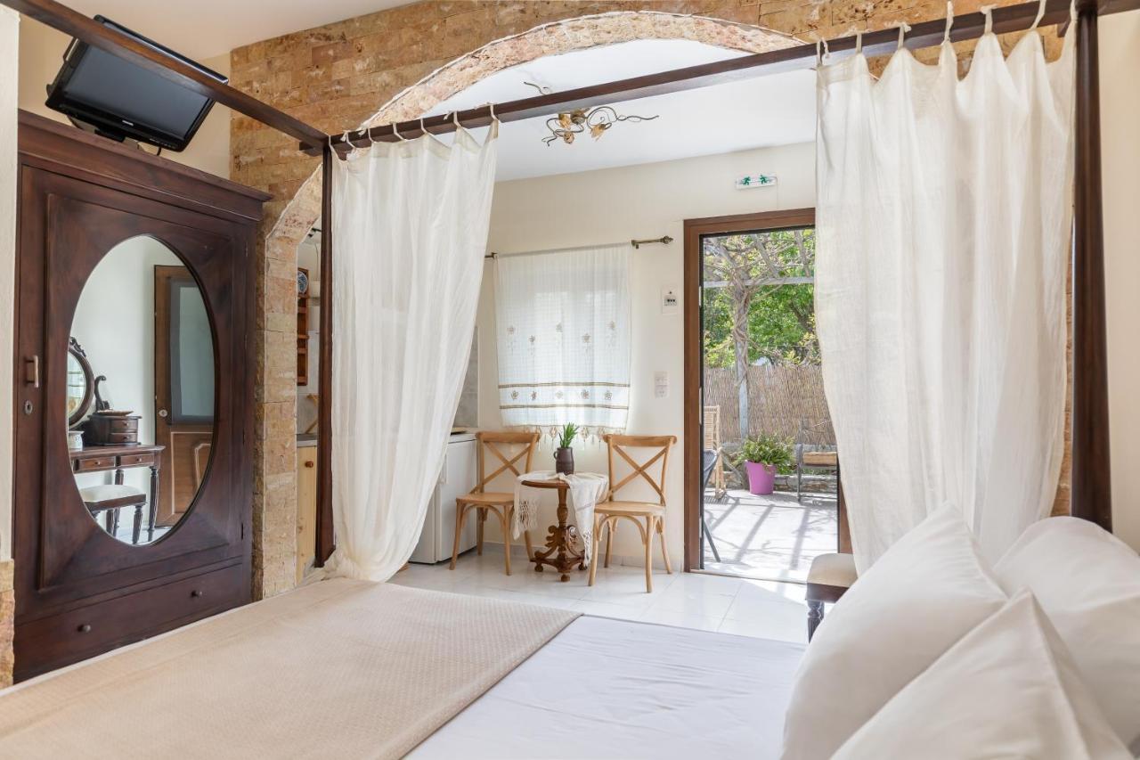 סקופלוס טאון Yianna Cottage Studios מראה חיצוני תמונה