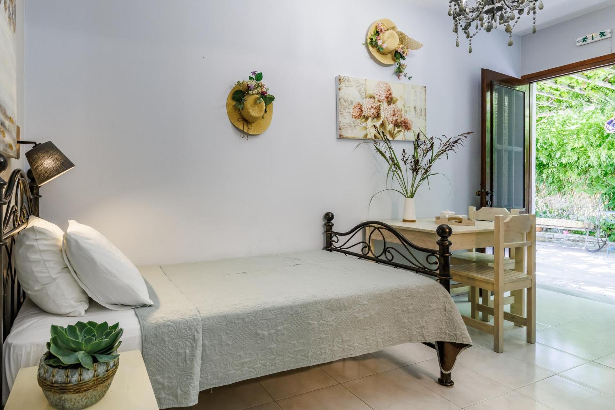 סקופלוס טאון Yianna Cottage Studios מראה חיצוני תמונה